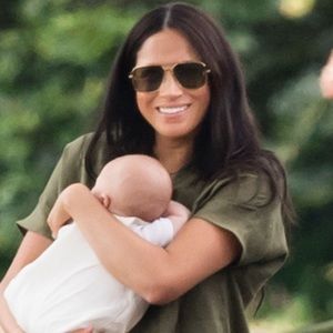 Stella McCartney square aviators ASO Meghan Markle